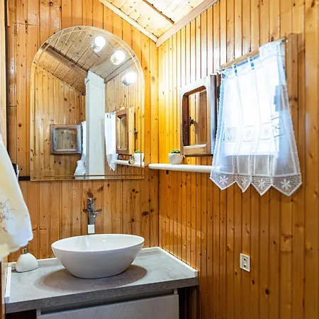 Woodhouse Villa Paesana