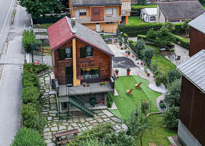 Woodhouse Villa *